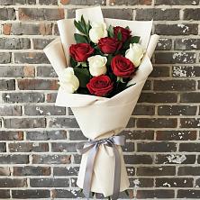 Букет цветов из:  Розы в Лебяжьем Ленинградской области