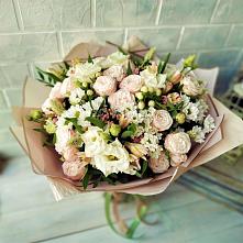 Букет цветов из:  Альстромерии, Розы и Хризантемы #REPLACE_PRED# Лебяжьем Ленинградской области