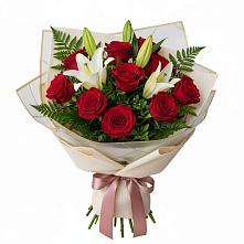 Букет цветов из:  Лилии и Розы в Лебяжьем Ленинградской области