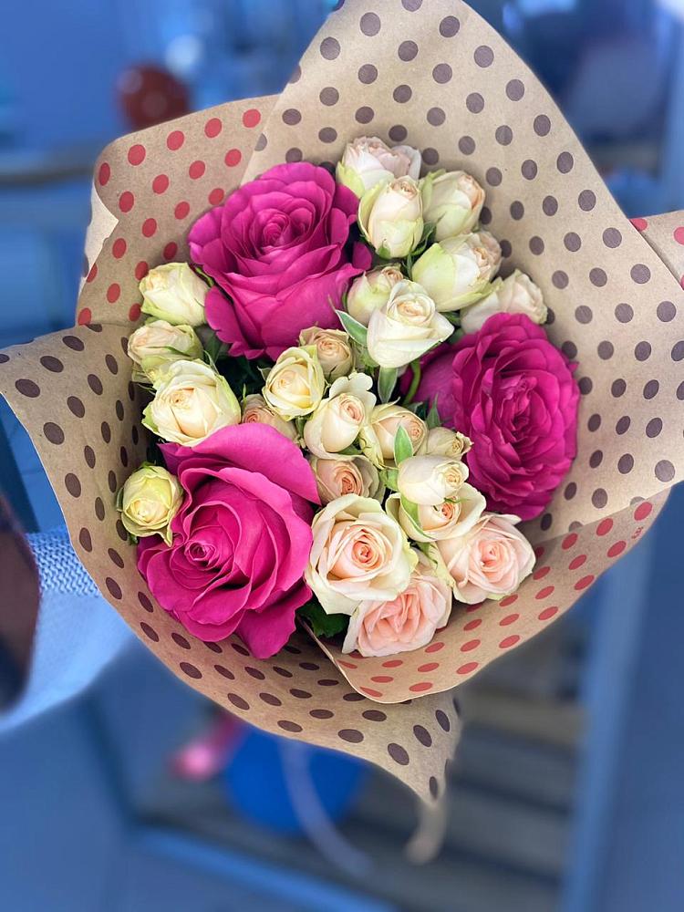 Букет цветов из: Розы в Лебяжьем Ленинградской области