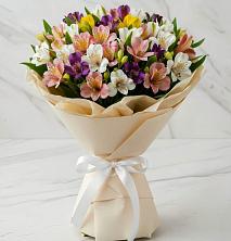 Букет цветов из:  Альстромерии в Лебяжьем Ленинградской области