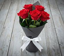 Букет 5 Красных роз Эдлесс Лав #REPLACE_PRED# Лебяжьем Ленинградской области
