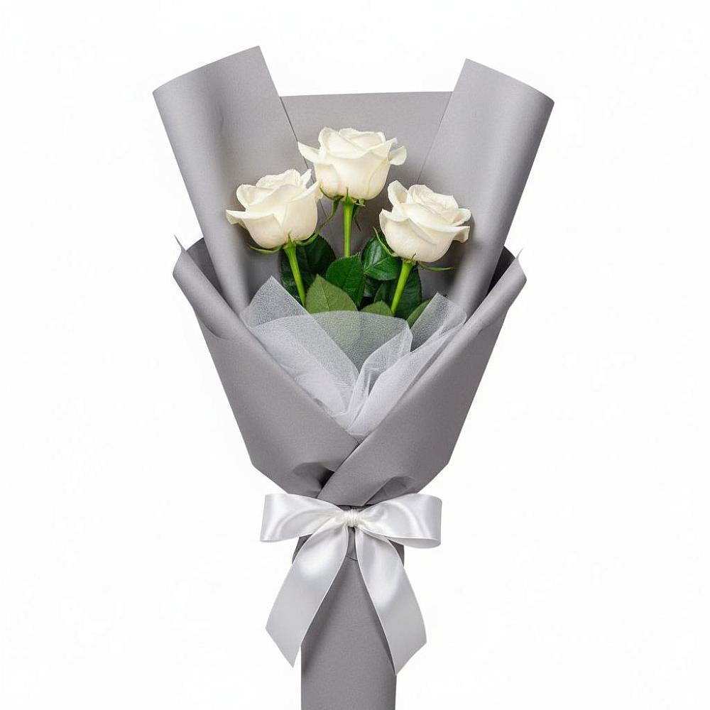 Букет 3 белые розы в Лебяжьем Ленинградской области