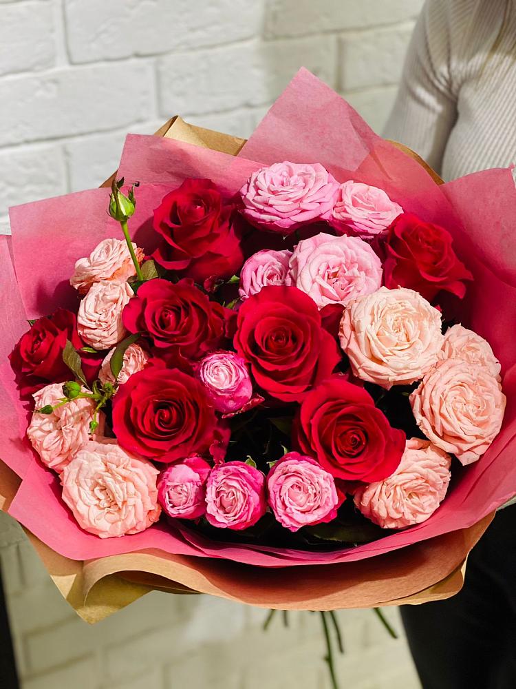 Букет цветов из: Розы в Лебяжьем Ленинградской области