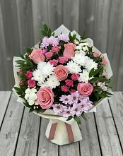 Букет цветов из:  Альстромерии, Гвоздики, Розы и Хризантемы в Лебяжьем Ленинградской области