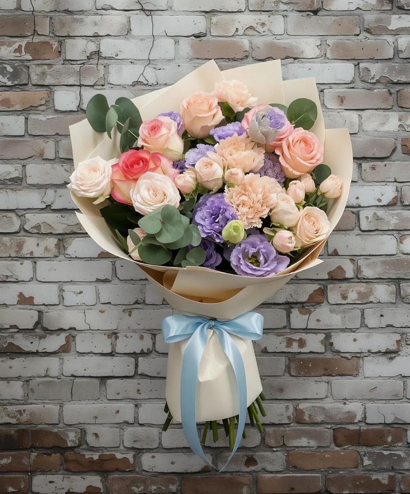 Букет цветов из: Розы, Лизиантусы и Гвоздики в Лебяжьем Ленинградской области