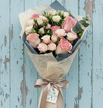Букет цветов из:  Розы в Лебяжьем Ленинградской области