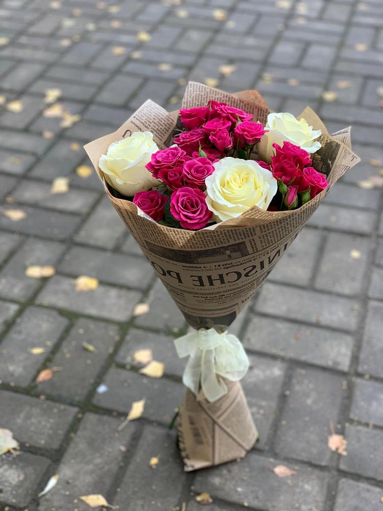 Букет цветов из: Розы в Лебяжьем Ленинградской области