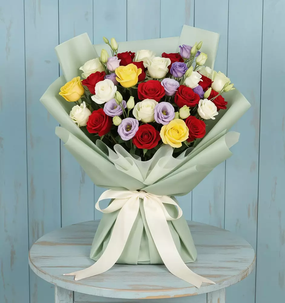 Букет цветов из: Розы в Лебяжьем Ленинградской области