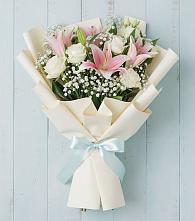 Букет цветов из:  Лилии в Лебяжьем Ленинградской области